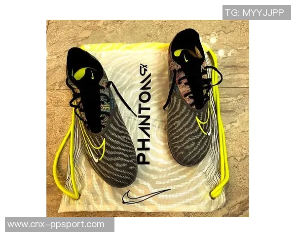 提升球技的秘密武器aj足球鞋让你在赛场上尽显风采与实力